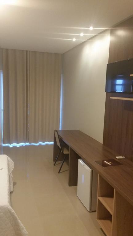 Kamur Plaza Hotel Goianesia Kamer foto