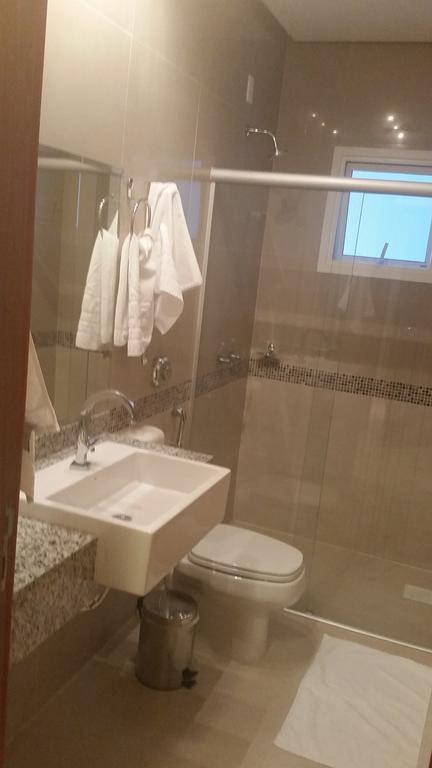Kamur Plaza Hotel Goianesia Kamer foto