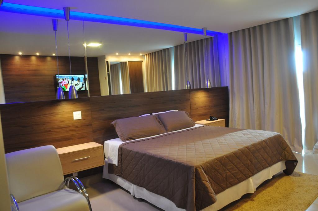 Kamur Plaza Hotel Goianesia Buitenkant foto