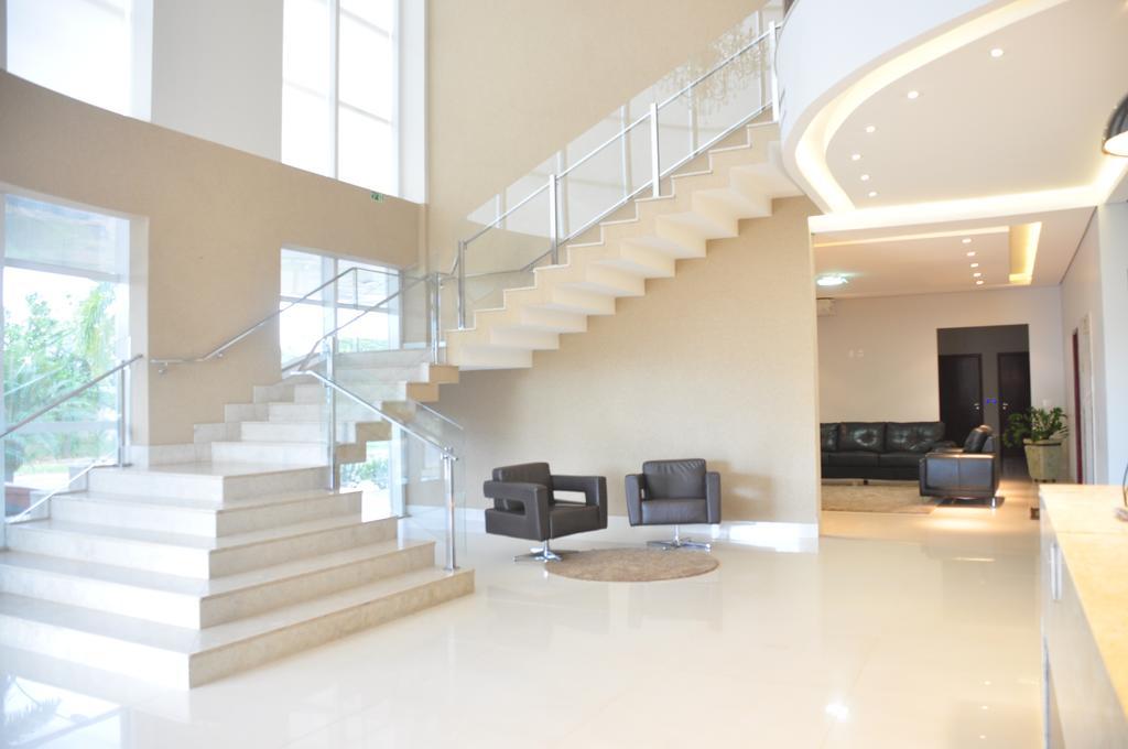 Kamur Plaza Hotel Goianesia Buitenkant foto