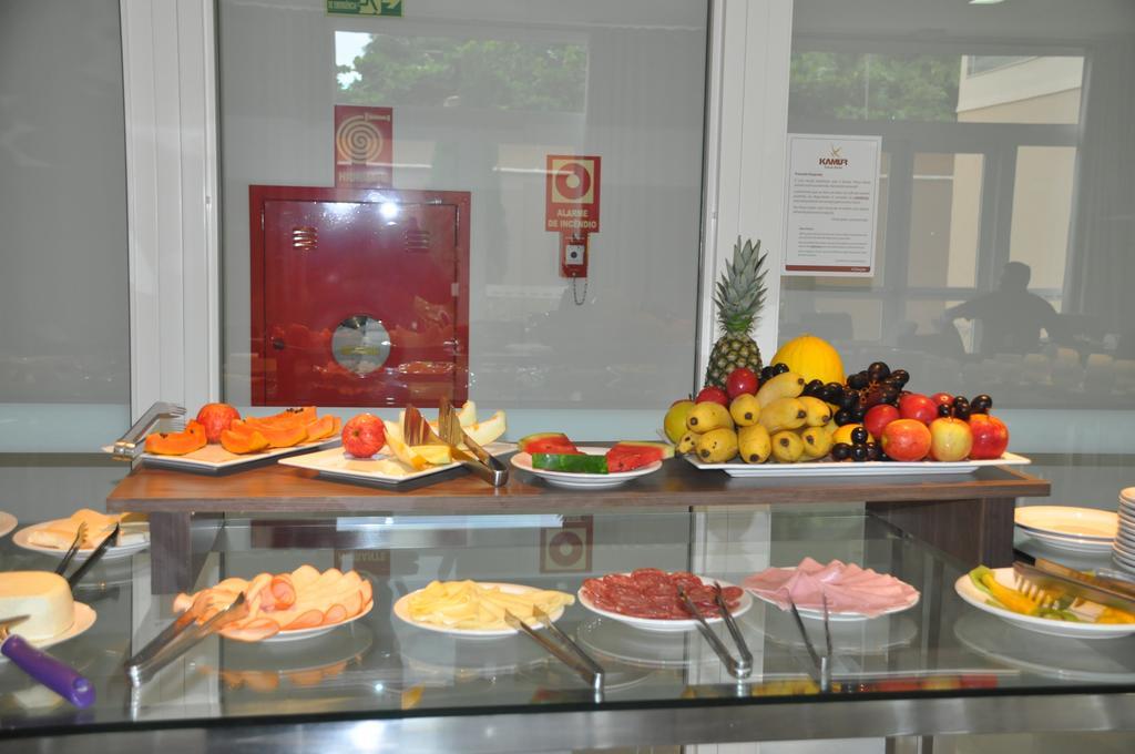 Kamur Plaza Hotel Goianesia Buitenkant foto