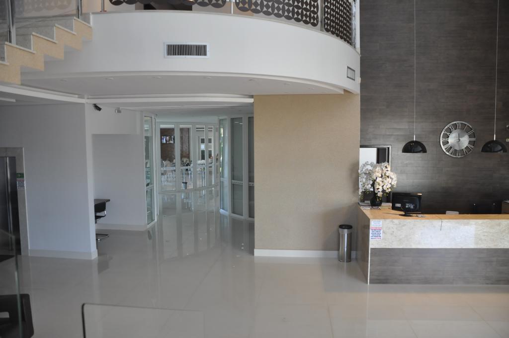 Kamur Plaza Hotel Goianesia Buitenkant foto