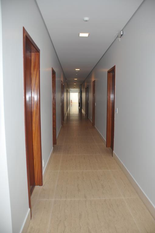 Kamur Plaza Hotel Goianesia Buitenkant foto