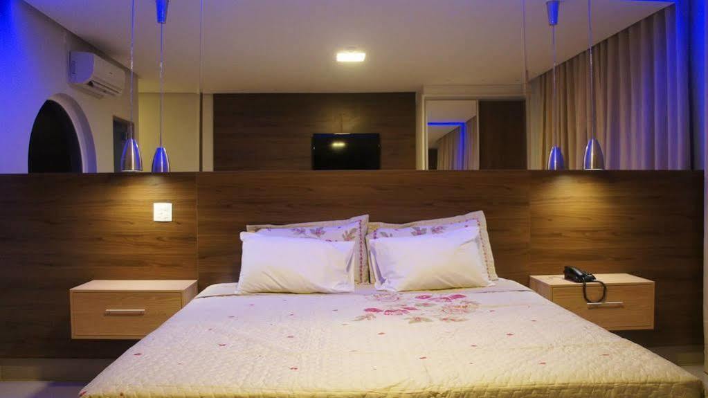 Kamur Plaza Hotel Goianesia Buitenkant foto